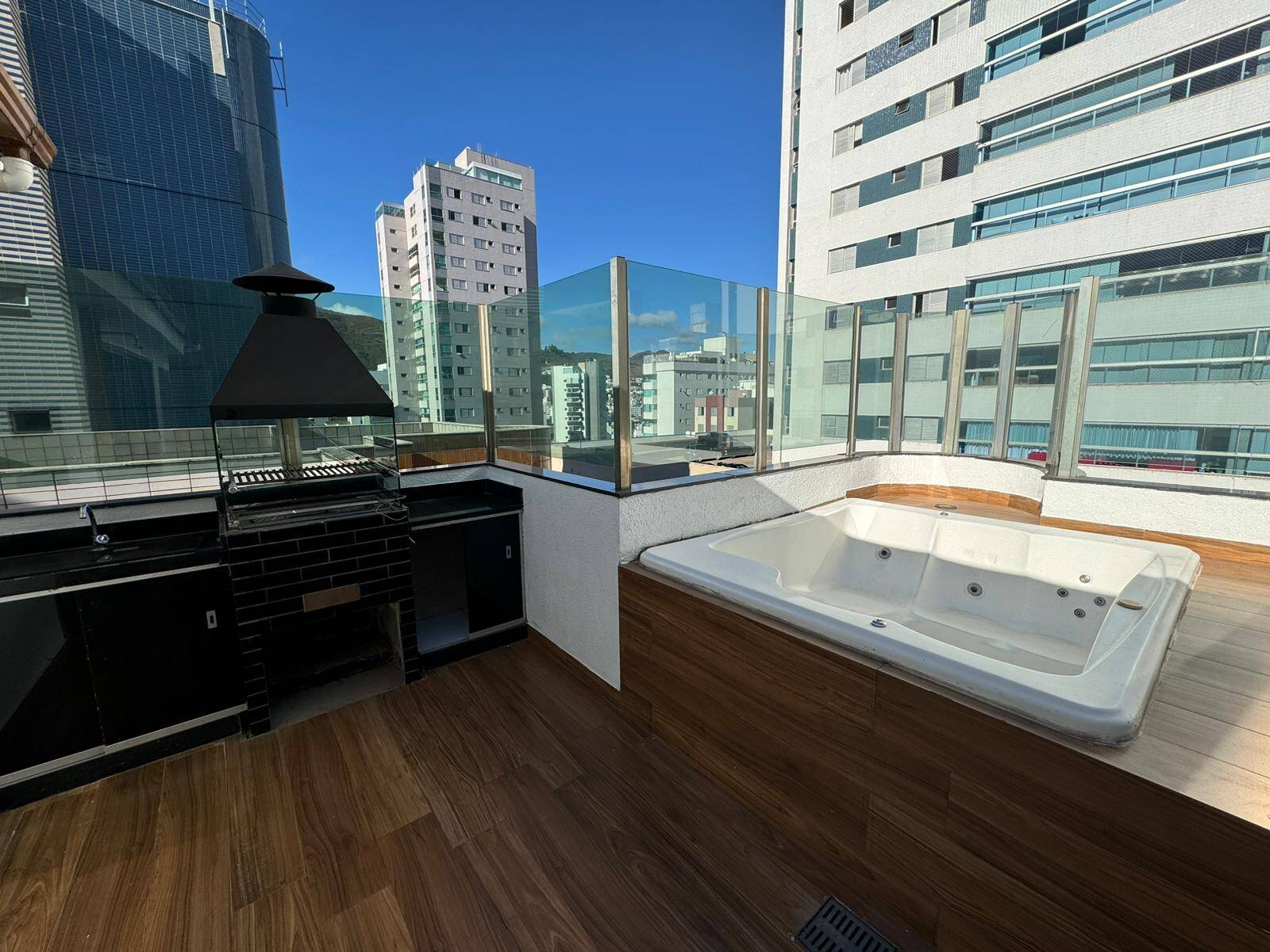 #8 - Apartamento para Venda em Buritis - MG