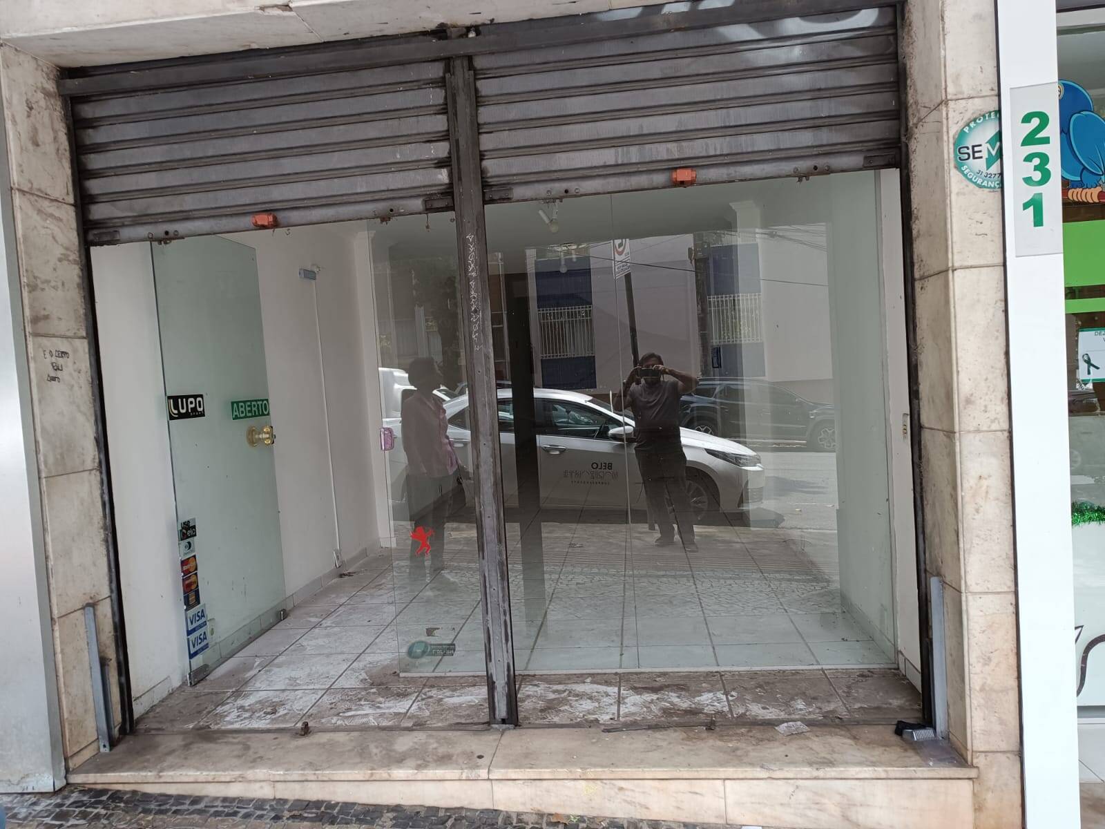 #18 - Sala para Venda em Belo Horizonte - MG