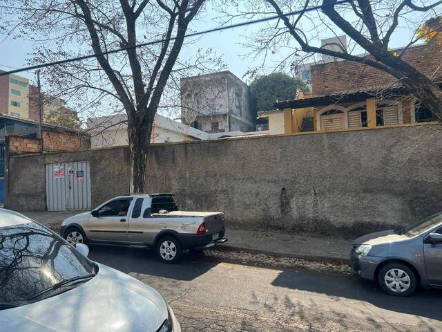 #4 - Casa para Venda em Belo Horizonte - MG - 3